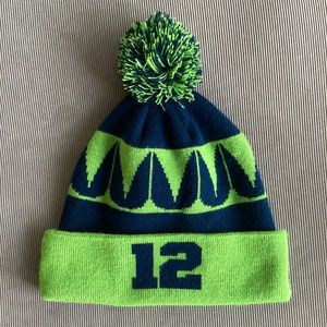 NWOT. Seattle Seahawks NFL Beanie Nike kith Carhartt adidas nfl nba mlb vintage